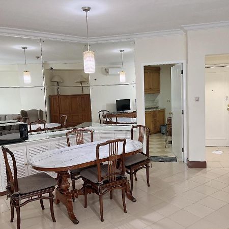 Batavia Hotel & Serviced Apartments Jakarta Exterior photo