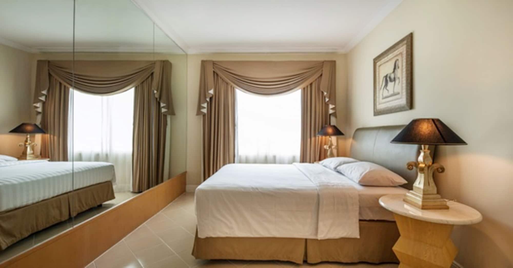 Batavia Hotel & Serviced Apartments Jakarta Exterior photo