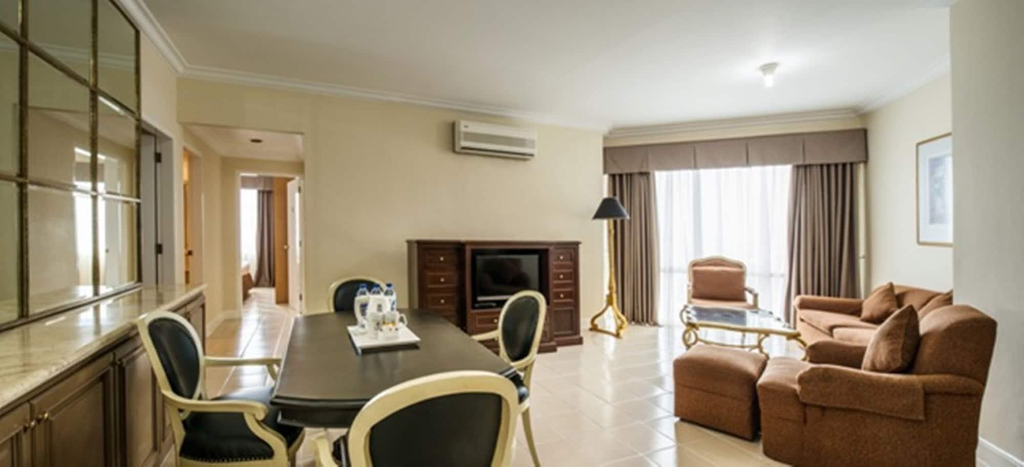 Batavia Hotel & Serviced Apartments Jakarta Exterior photo