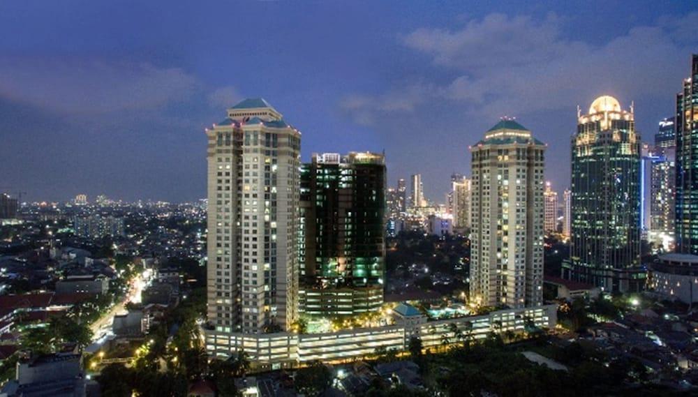 Batavia Hotel & Serviced Apartments Jakarta Exterior photo