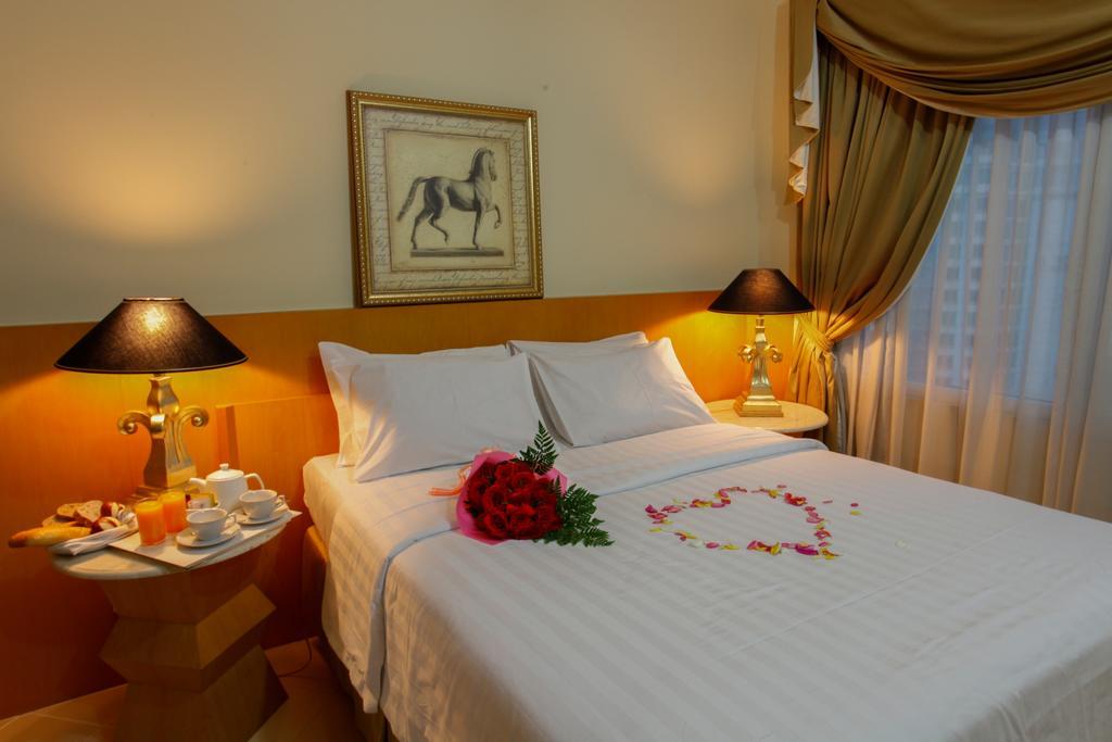 Batavia Hotel & Serviced Apartments Jakarta Exterior photo