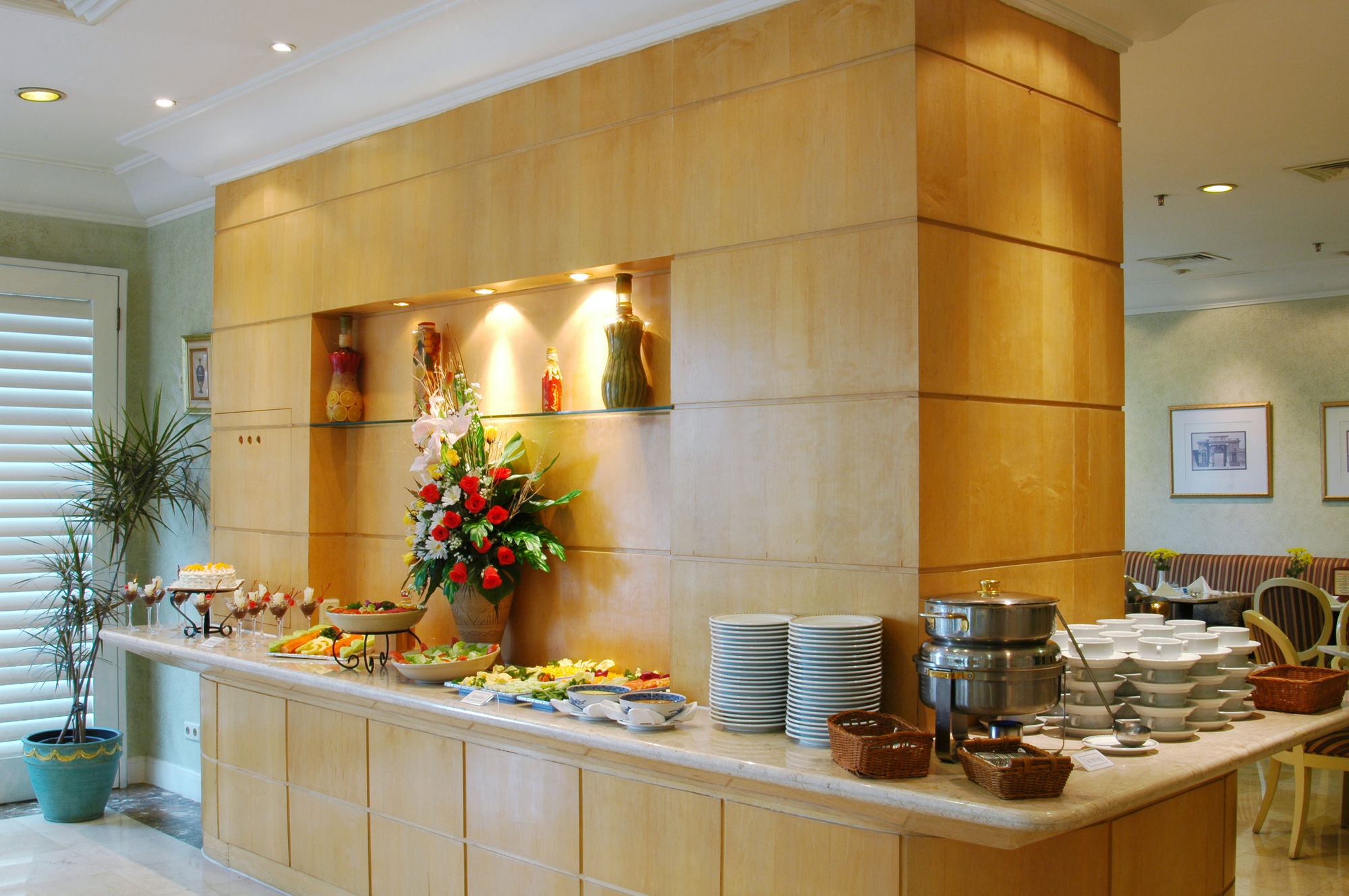 Batavia Hotel & Serviced Apartments Jakarta Exterior photo